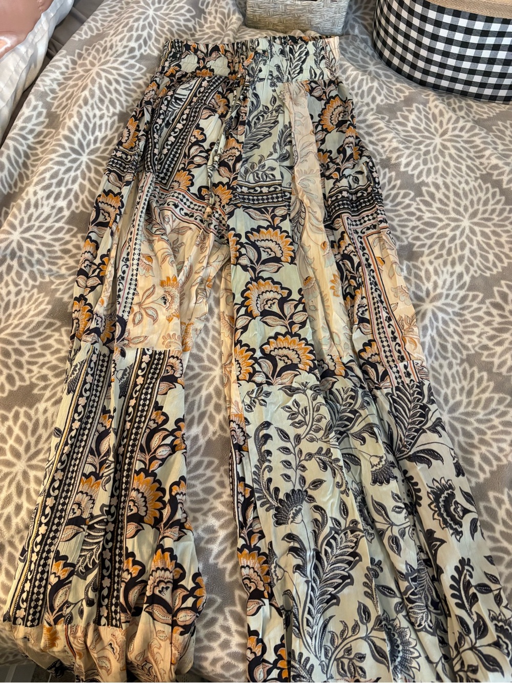 Chic by Ally b pants
